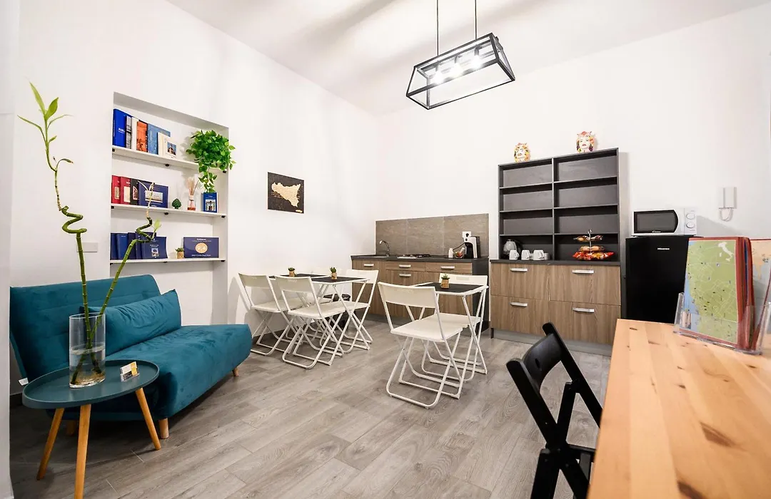 B&B Il Cortile Degli Artisti-1